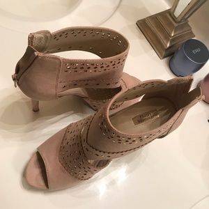 Jennifer Lopez Heels